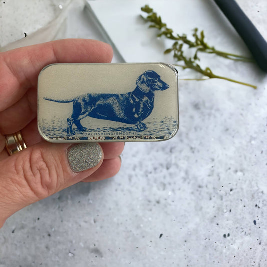 Dachshund notions tin, stitch marker tin: Small