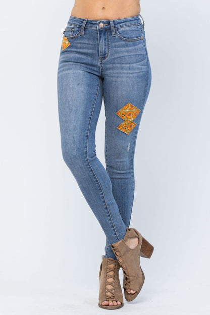 Judy Blue Full Size Mid-Rise Orange Floral Patch Skinny Jeans