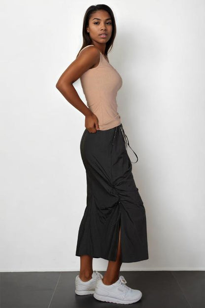 Ribbed V-Neck Sleeveless Top (CAPELLA)