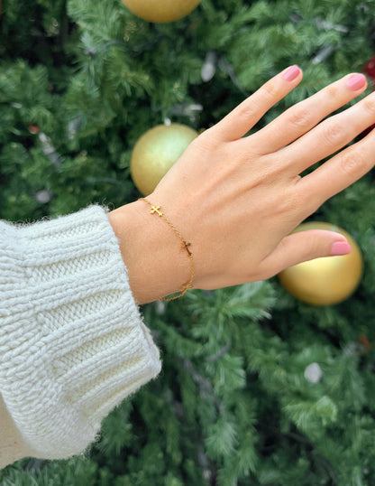 Cross Link Bracelet