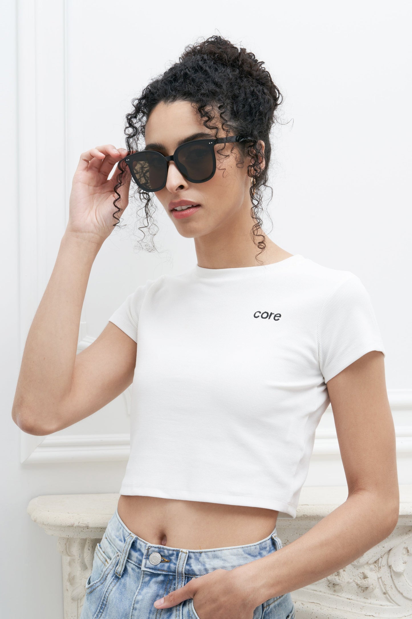 Hailey Large Rounded Sunglasses Black/Chai Lens
