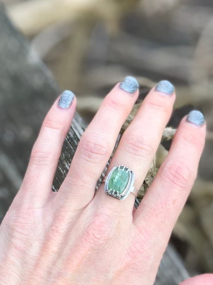 Green Kyanite Fancy Prong Ring