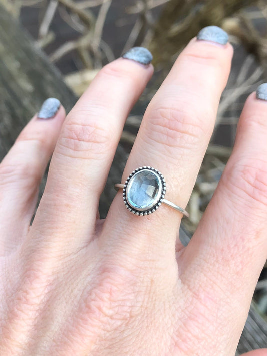 Oval Aquamarine Ring