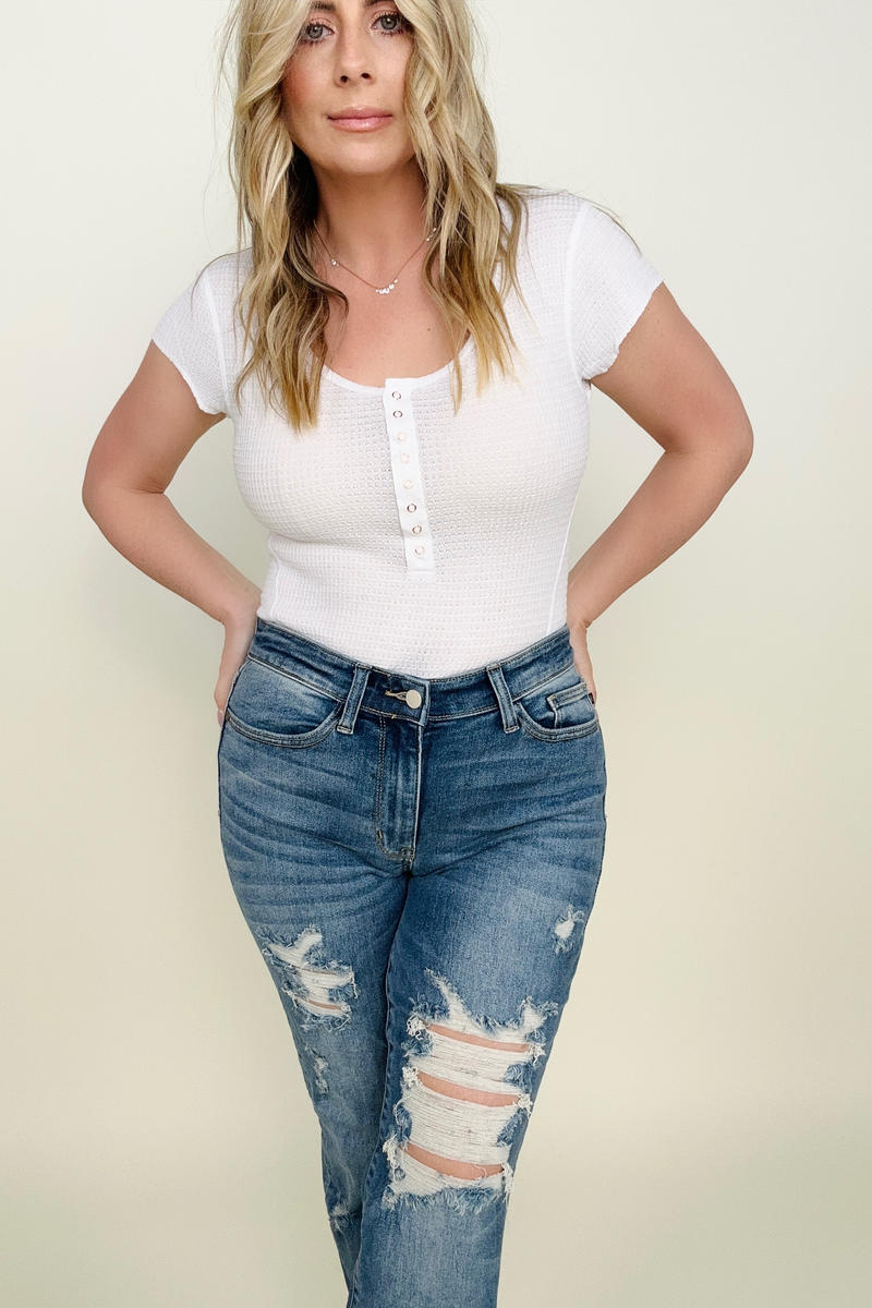 Judy Blue Mid-Rise Distressed Straight Jeans