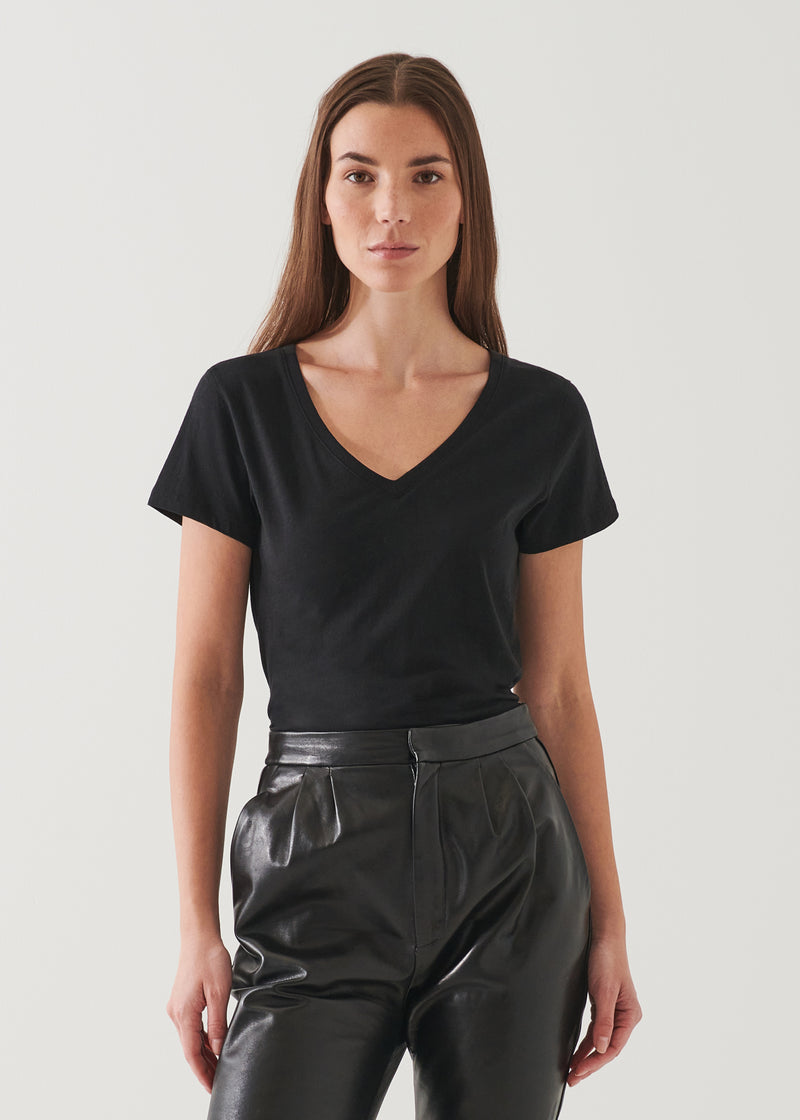 Patrick Assaraf Women's LIGHTWEIGHT PIMA COTTON V-NECK
