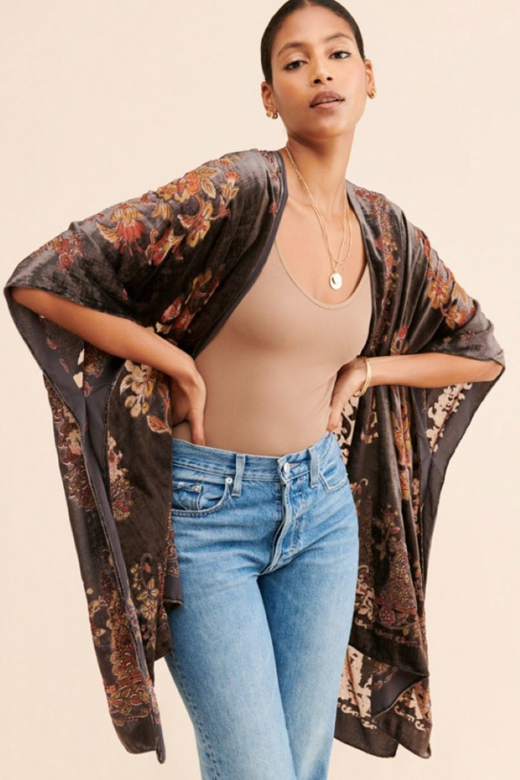 Claudette Burnout Velvet Kimono