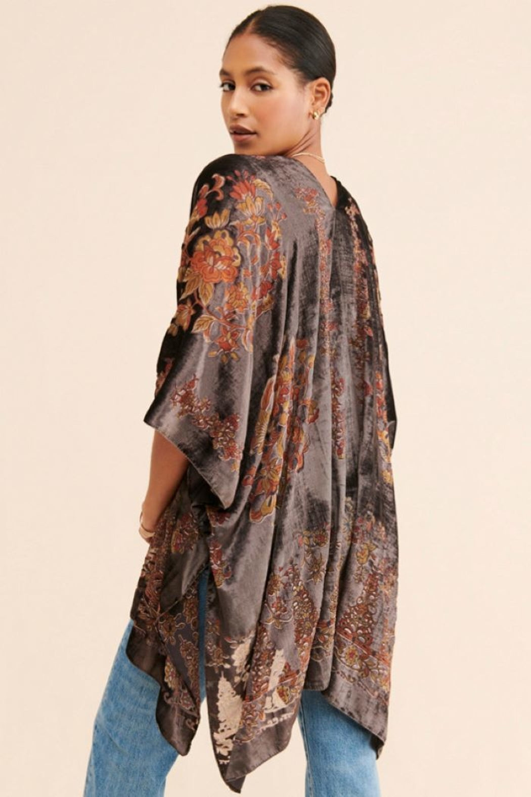 Claudette Burnout Velvet Kimono