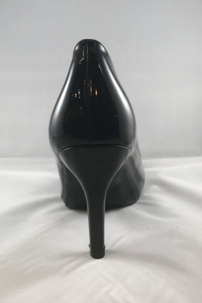 Lily Pump