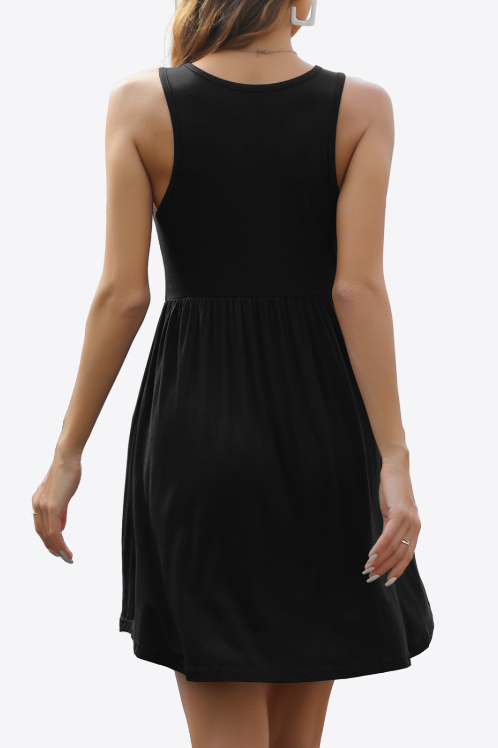 Round Neck Sleeveless Dress With Pockets