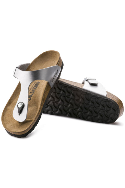 Birkenstock Narrow Width Gizeh in  Silver