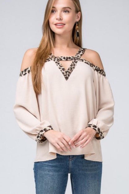 Cold-shoulder leopard print top