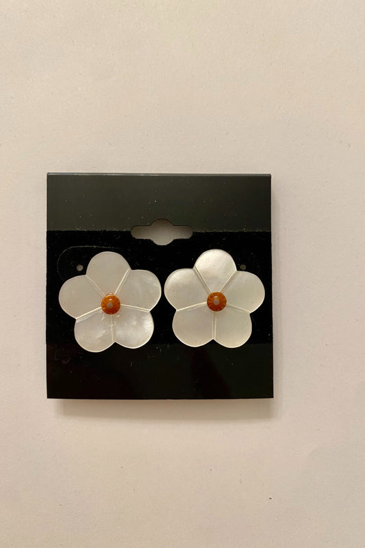 Daisy Shell Studs