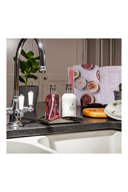 Delicious Rhubarb & Rose Fine Liquid Hand Wash
