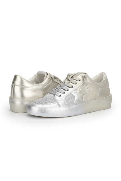 Dynamic Sneaker