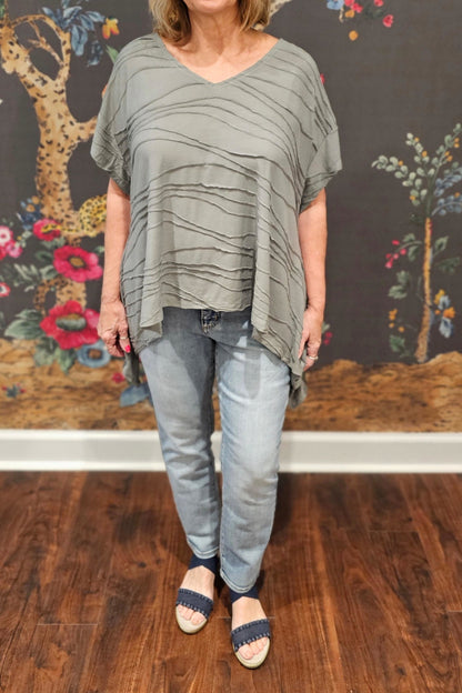 Sharkbite Hem Top