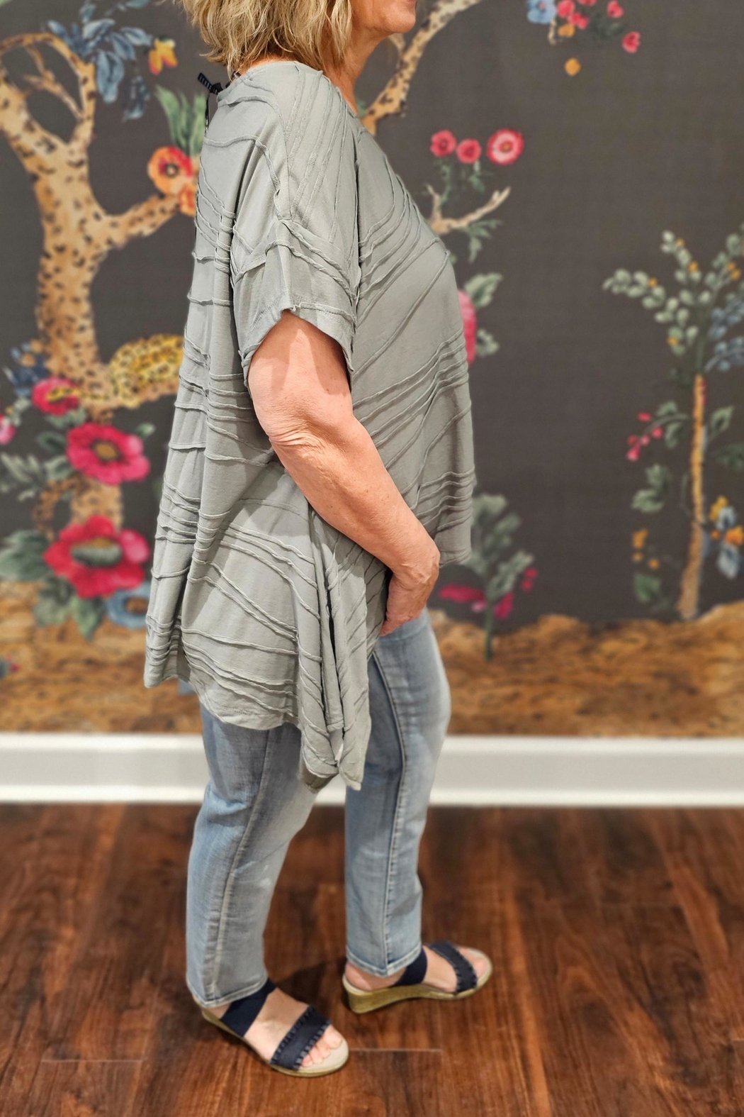 Sharkbite Hem Top