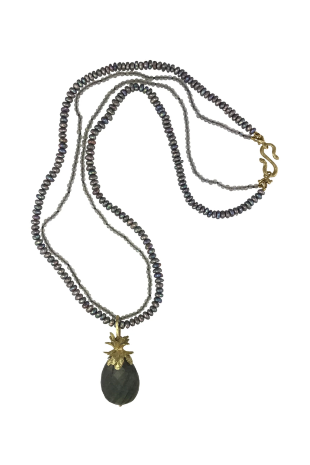 Gabrielle Sanchez 18'' Strand- Black FW Pearls 18k Pineapple Cap Pendant ''S'' Clasp Necklace