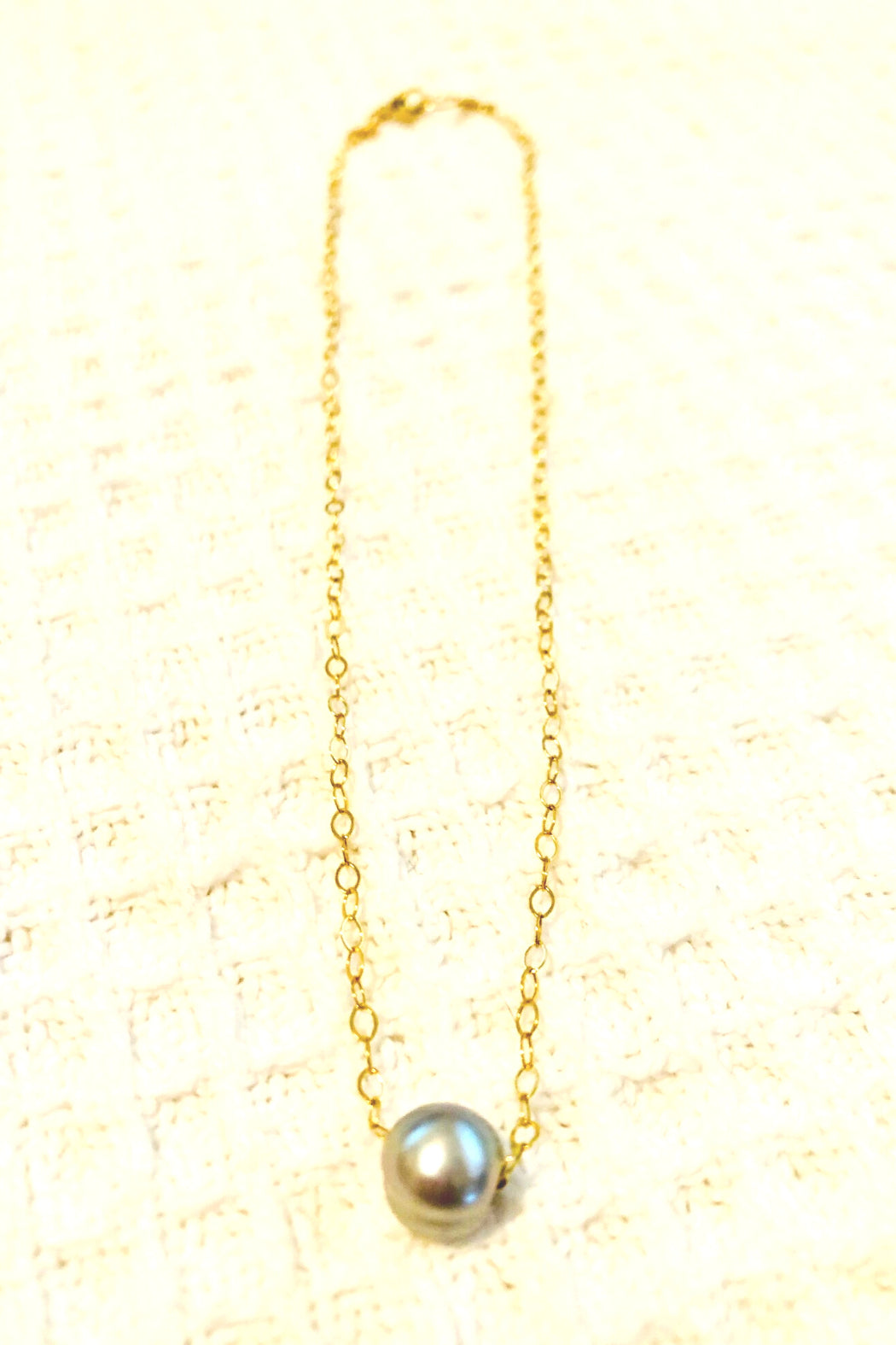 GF FW Pearl Floating Necklace
