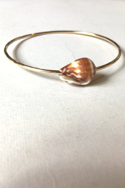 GF Thick bangle with Shell