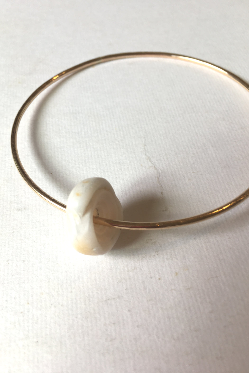 GF Thick bangle with Shell