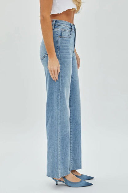 Logan Mid Rise Dad Jean