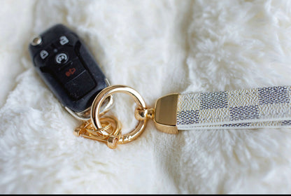 193418   Liza London Check Key Fob Keychain