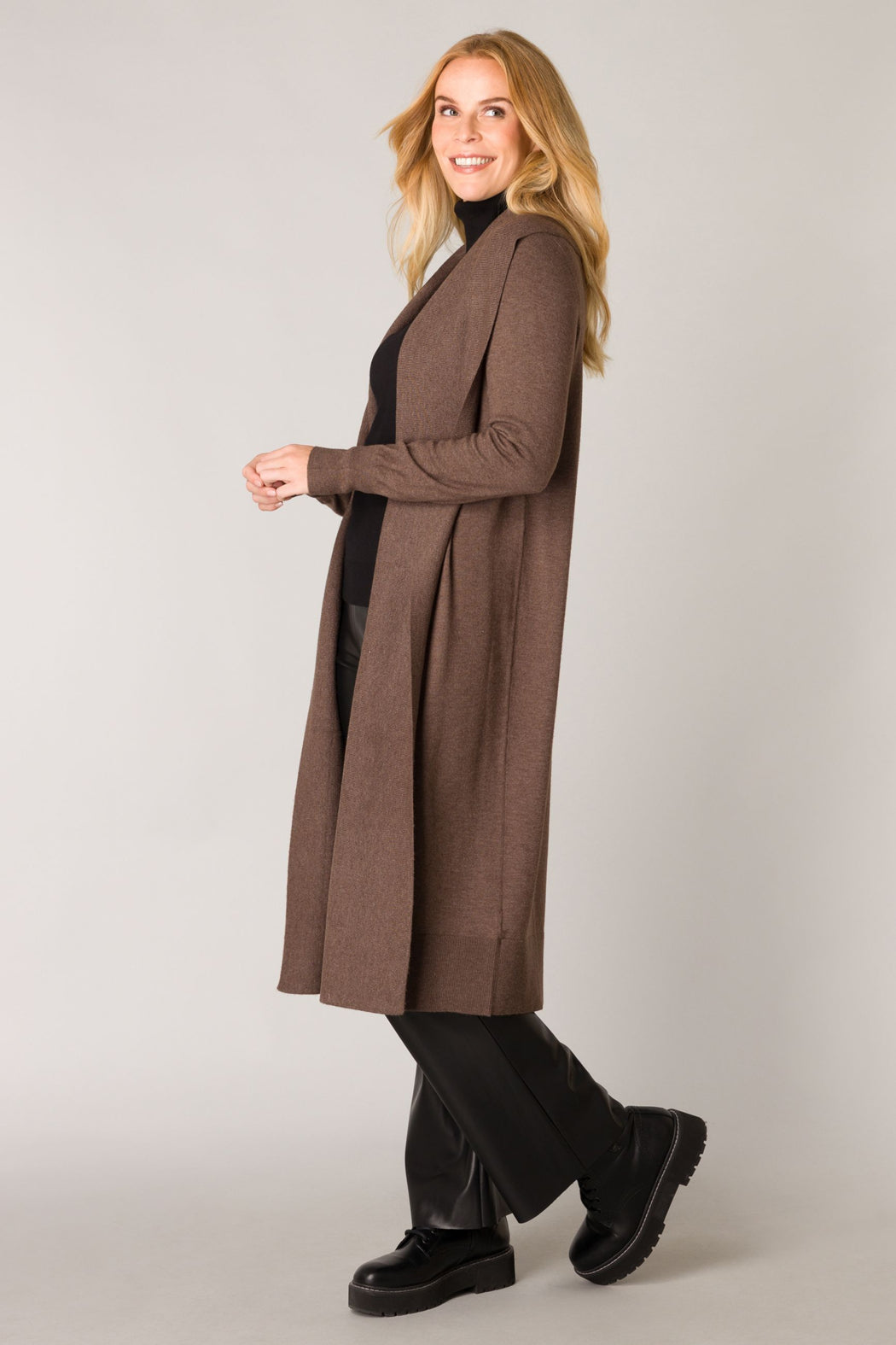 Long open sweater/coat