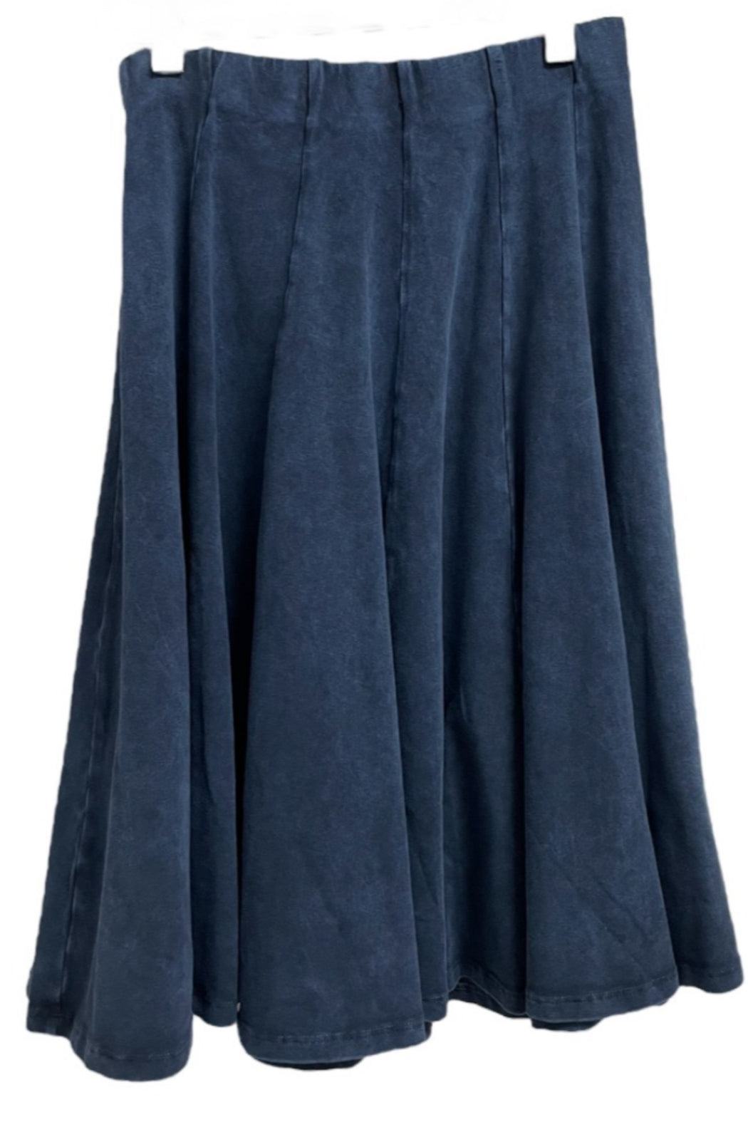 Mineral wash panel skirt
