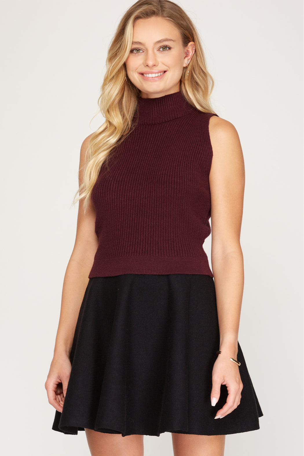 Mock Neck Sleeveless Sweater