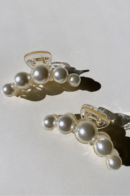 Pearl Claw Clip