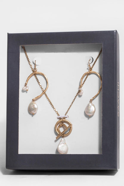 Pearl Necklace and Earring Gift Set