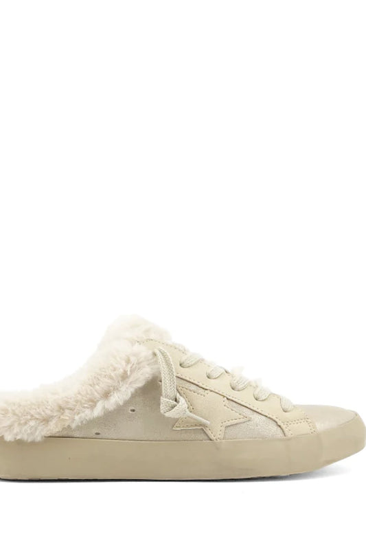 Pinah Sneaker