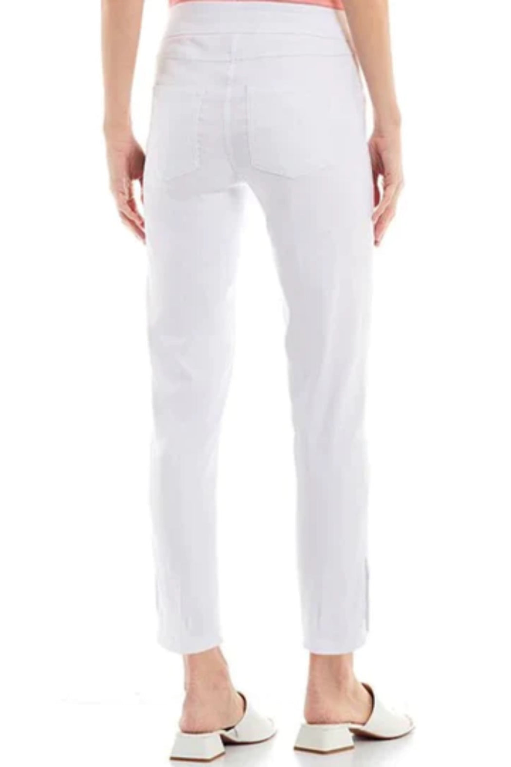 Pull On Crop Pant w/ Button Hem