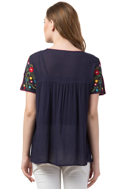 Raj Cela Top