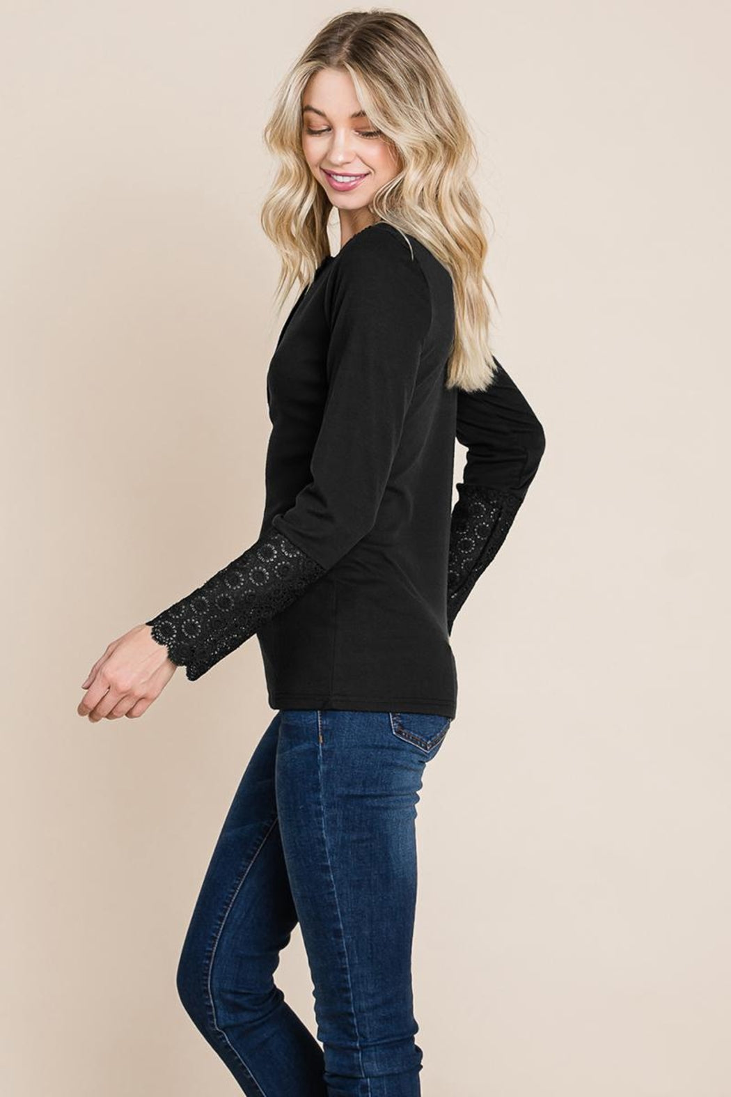 Scalloped Neck Button Placket Lace Sleeve Top