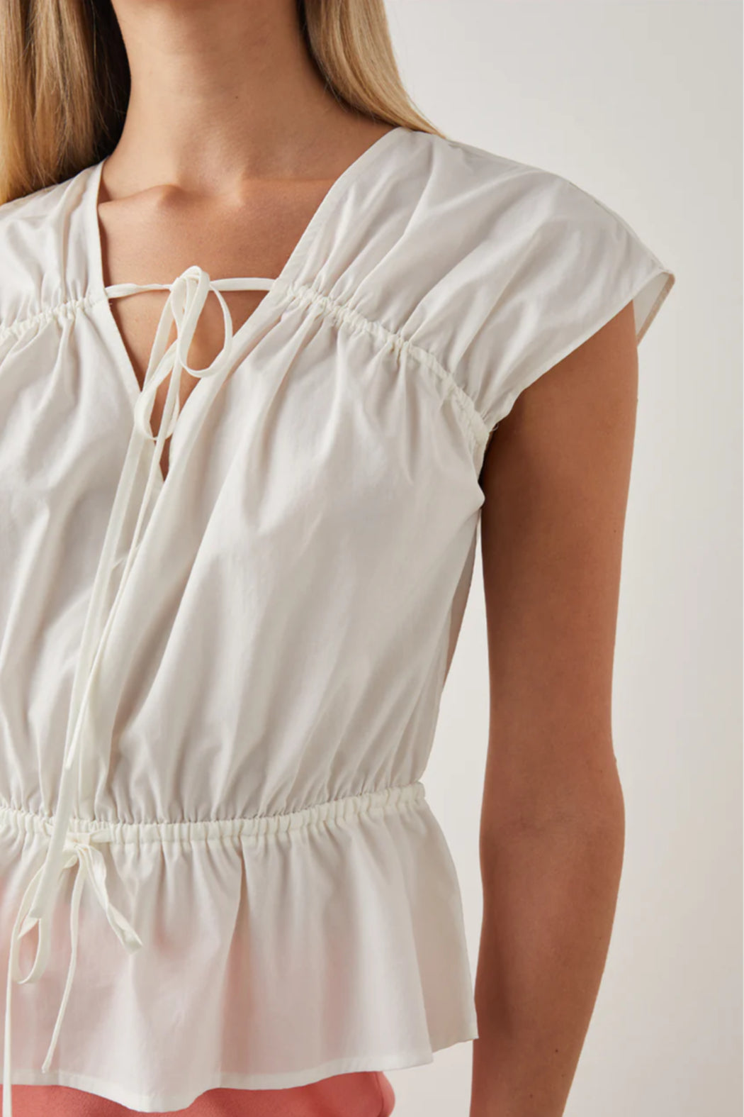 Savi White Top