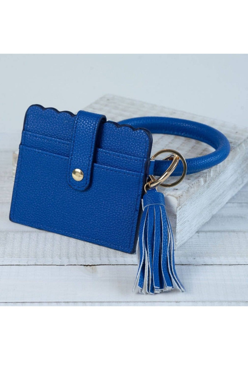 Scalloped Edge Card Holder