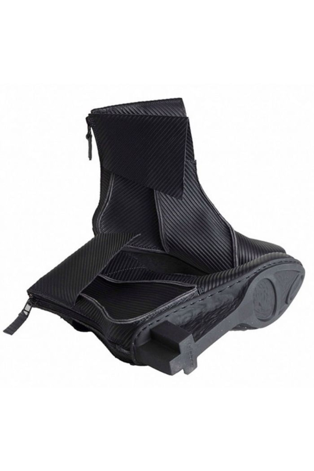 Sleeve Boot