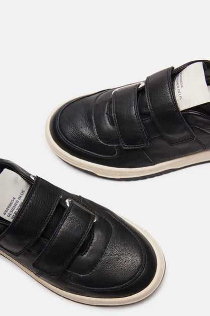 Emirie Sneaker
