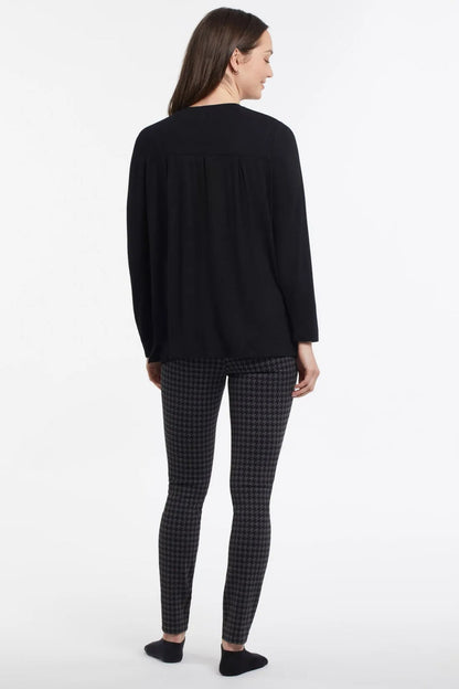 TOP WITH BACK PLEATS