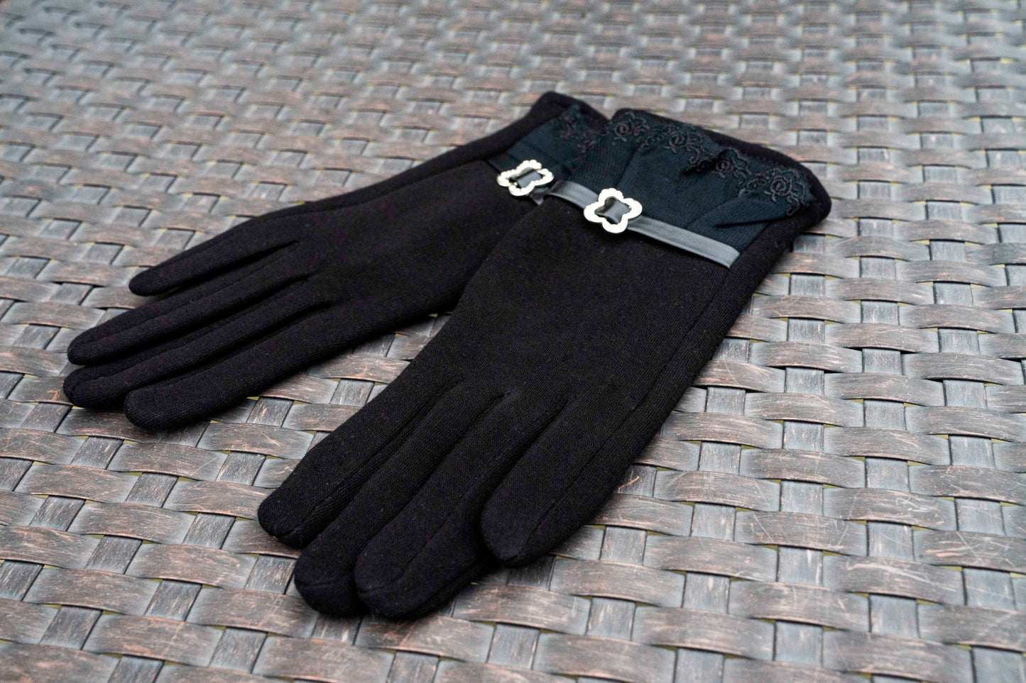 Women's Elegant Touchscreen Gloves