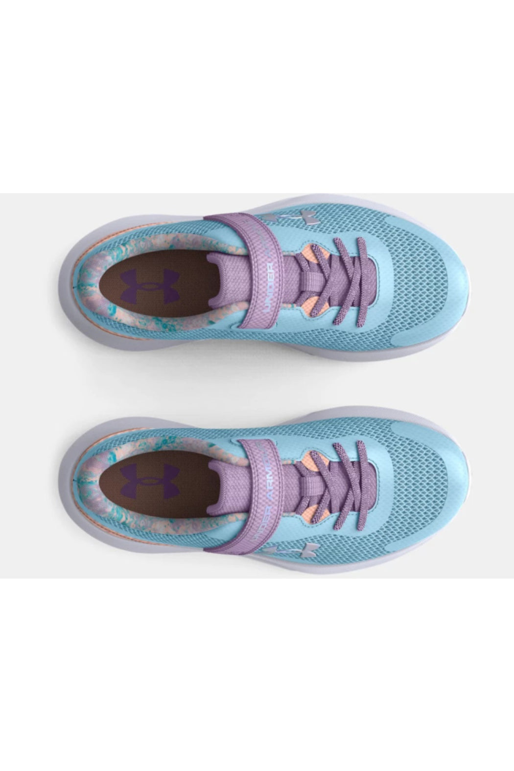 Under Armour Girls  Surge 3 Sky Running Shoes