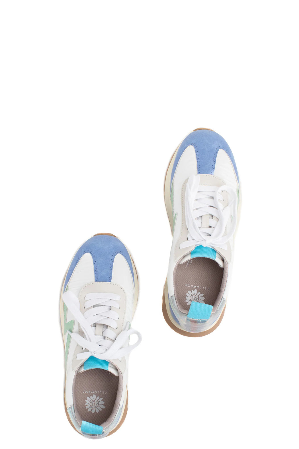Ratna Sneakers